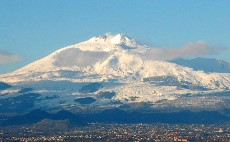 美食记产区和葡萄品种探索（227）-- 火山风土的千面风味，意大利西西里岛Etna火山的Nerello Mascalese 主图